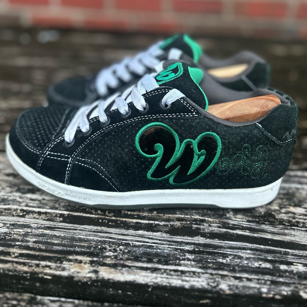 World Industries Edge Y2K Suede Leather Blk Green Skater Shoes Unisex Women 8.5